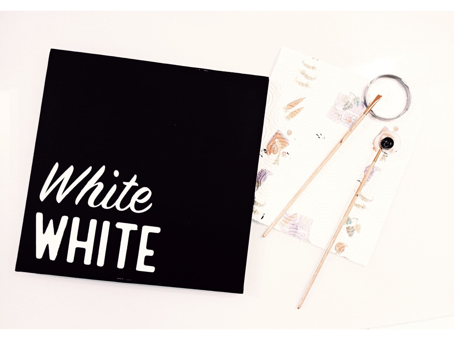 white-signpainting-Nesia_eARTh